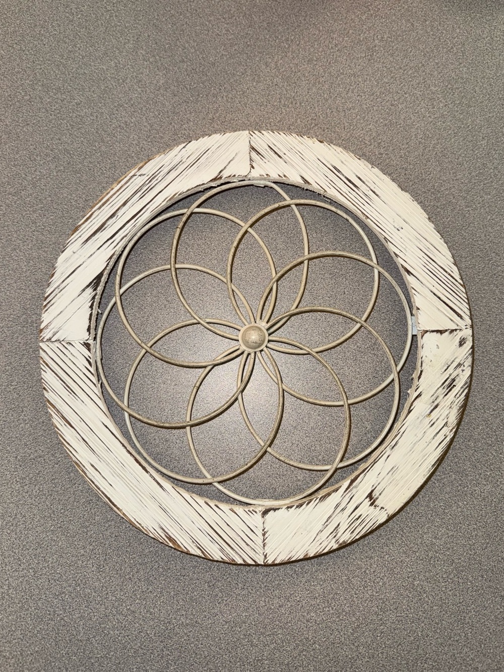 Distressed White & Gold Floral Metal Wall Decor